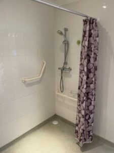 Wet Room with Mobility Aids